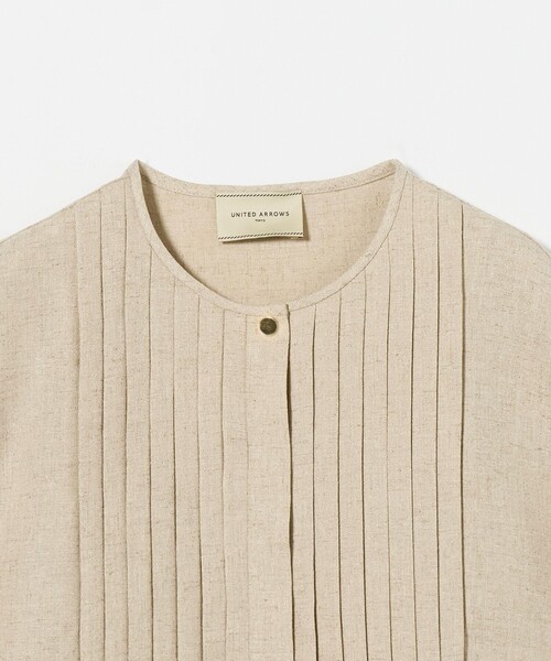 UNITED ARROWS(ユナイテッドアローズ)の「Spiree IAS タック ショートスリーブ ブラウス ‐接触冷感・UVカット・ストレッチ・ウォッシャブル‐(シャツ/ブラウス・レディース・ネイビー/ナチュラル・FREE)」の11枚目の写真