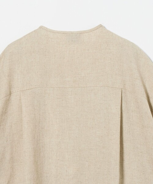 UNITED ARROWS(ユナイテッドアローズ)の「Spiree IAS タック ショートスリーブ ブラウス ‐接触冷感・UVカット・ストレッチ・ウォッシャブル‐(シャツ/ブラウス・レディース・ネイビー/ナチュラル・FREE)」の14枚目の写真