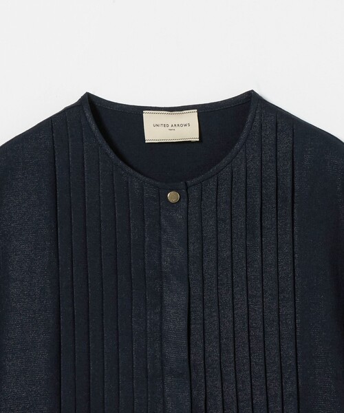 UNITED ARROWS(ユナイテッドアローズ)の「Spiree IAS タック ショートスリーブ ブラウス ‐接触冷感・UVカット・ストレッチ・ウォッシャブル‐(シャツ/ブラウス・レディース・ネイビー/ナチュラル・FREE)」の19枚目の写真