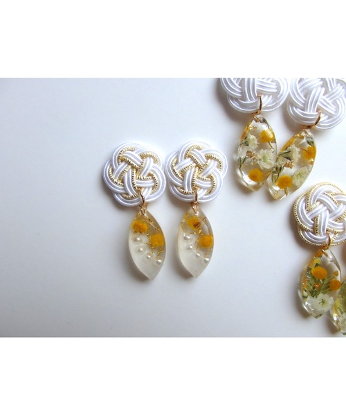 tone（トーン）の「【Shin】[Shin]水引とお花のピアス(MA)（ピアス（両耳用）・レディース・ホワイト/パープル系その他3/ゴールド系1/ゴールド系2/パープル系その他2/パープル系その他/クリーム・FREE）」の18枚目の写真