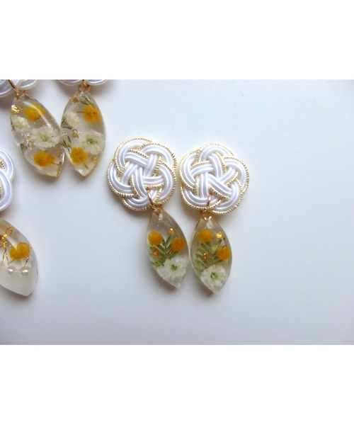 tone（トーン）の「【Shin】[Shin]水引とお花のピアス(MA)（ピアス（両耳用）・レディース・ホワイト/パープル系その他3/ゴールド系1/ゴールド系2/パープル系その他2/パープル系その他/クリーム・FREE）」の19枚目の写真