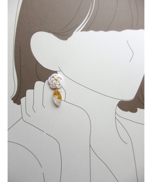 tone（トーン）の「【Shin】[Shin]水引とお花のピアス(MA)（ピアス（両耳用）・レディース・ホワイト/パープル系その他3/ゴールド系1/ゴールド系2/パープル系その他2/パープル系その他/クリーム・FREE）」の9枚目の写真