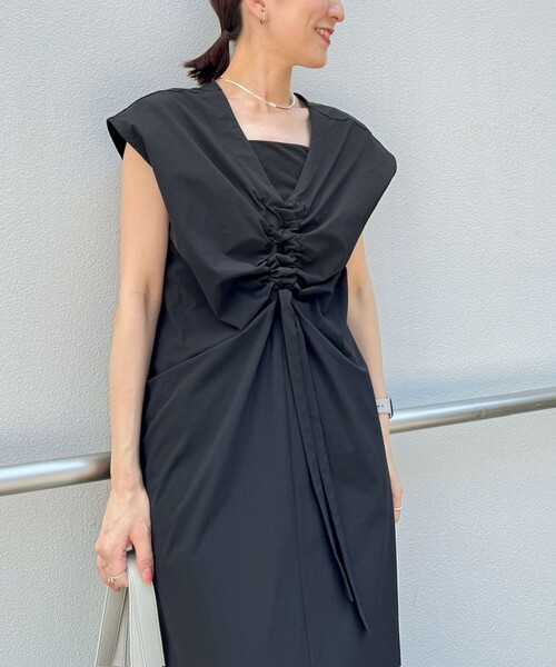 NOLLEY’S（ノーリーズ）の「《高機能》ウォッシャブルラッシュガード2WAYワンピース（ワンピース・レディース・チャコールグレー/ブラック・FREE）」の12枚目の写真