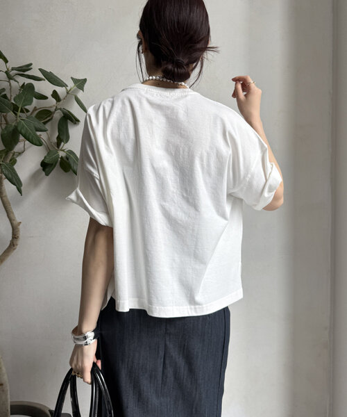 DouDou(ドゥドゥ)の「【WEB限定】 USAコットンビッグシルエットTEE(Tシャツ/カットソー・レディース・オレンジ/モスグリーン/オフホワイト/チャコールグレー・FREE)」の13枚目の写真