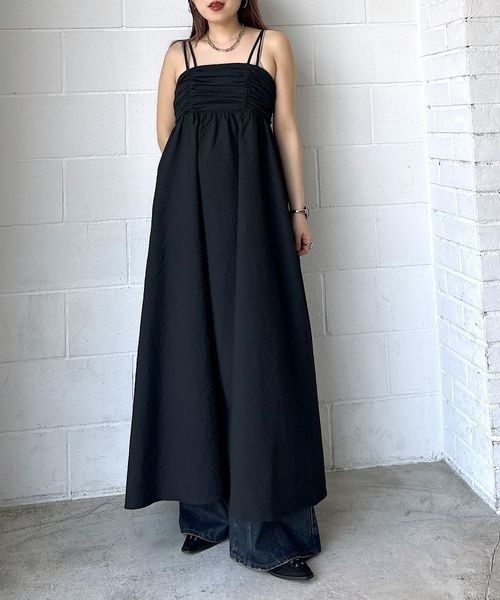 PAGEBOY（ページボーイ）の「シャーリングキャミワンピース（ワンピース・レディース・アイボリー/ブラック/ホワイト系・FREE）」の10枚目の写真