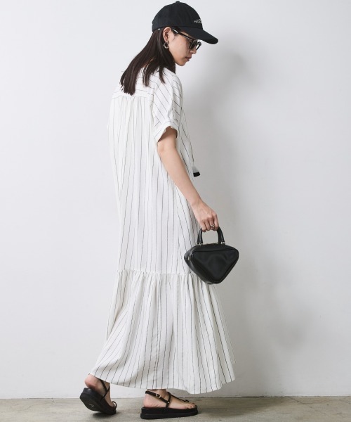 CHIC STYLE(シックスタイル)の「ストライプフレンチスリーブロングワンピース<大きいサイズ有>シックスタイル(ワンピース・レディース・ブラック系/ホワイト系/ブラック系その他2/ホワイト系その他2・M/L/LL/3L/4L/5L)」の5枚目の写真