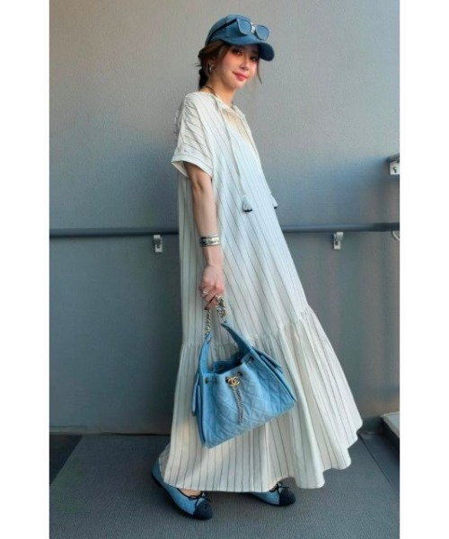 CHIC STYLE(シックスタイル)の「ストライプフレンチスリーブロングワンピース<大きいサイズ有>シックスタイル(ワンピース・レディース・ブラック系/ホワイト系/ブラック系その他2/ホワイト系その他2・M/L/LL/3L/4L/5L)」の14枚目の写真
