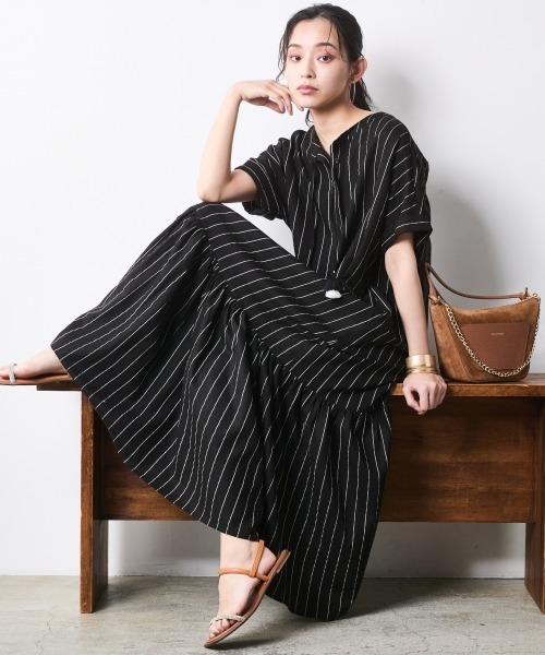 CHIC STYLE(シックスタイル)の「ストライプフレンチスリーブロングワンピース<大きいサイズ有>シックスタイル(ワンピース・レディース・ブラック系/ホワイト系/ブラック系その他2/ホワイト系その他2・M/L/LL/3L/4L/5L)」の17枚目の写真