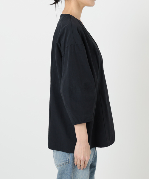 FRAMeWORK（フレームワーク）の「≪撥水機能付き≫PROTAGONISTA/プロタゴニスタ 別注撥水 ノーカラージャケット（ノーカラージャケット・レディース・ブラック・FREE）」の14枚目の写真