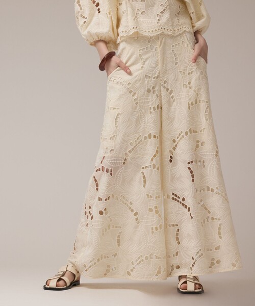 GRACE CONTINENTAL（グレースコンチネンタル）の「カットワークバギーパンツ（その他パンツ・レディース・ブラウン/キナリ・36/38）」の17枚目の写真