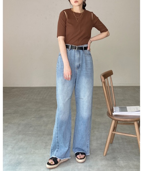She's Closet(シーズクローゼット)の「カットアウト 肩あき オープンショルダー 半袖 リブTシャツ(Tシャツ/カットソー・レディース・アイボリー/モカ/ブラック/ブラウン/グリーン・FREE)」の9枚目の写真