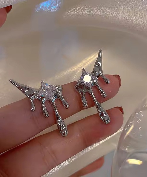 Port / ポート 】 シルバー デザイン ピアス（ピアス（両耳用