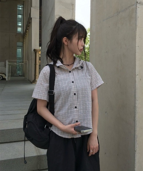 anyonemore（エニワンモア）の「サッカーギンガムチェックサマーフード半袖シャツ（シャツ/ブラウス・レディース・ブラック/ピンク・FREE）」の15枚目の写真