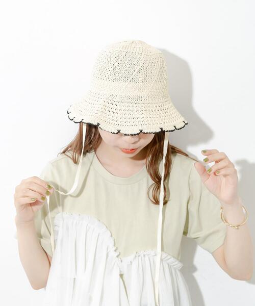 SMELLY(スメリー)の「スカラップチューリップハット(ハット・レディース・ブラック/ベージュ・-)」の4枚目の写真