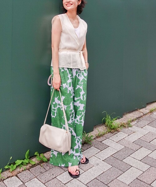 ビアズリー フラワープリント ワイドパンツ AZUL BY MOUSSY | フラワープリントイージーワイドパンツ