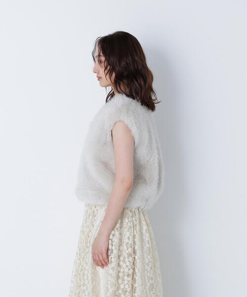 NATURAL BEAUTY BASIC(ナチュラルビューティーベーシック)の「◇【BLANC】フェイクファーショートベスト(その他アウター・レディース・オフホワイト/ラベンダー・FREE)」の17枚目の写真