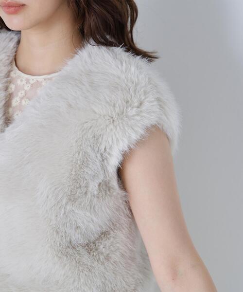 NATURAL BEAUTY BASIC(ナチュラルビューティーベーシック)の「◇【BLANC】フェイクファーショートベスト(その他アウター・レディース・オフホワイト/ラベンダー・FREE)」の14枚目の写真