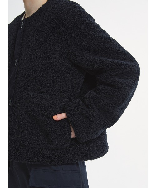 Barbour（バブアー）の「Kintra ボアジャケット（その他アウター・レディース・ブラック/オフホワイト・MEDIUM/SMALL）」の17枚目の写真