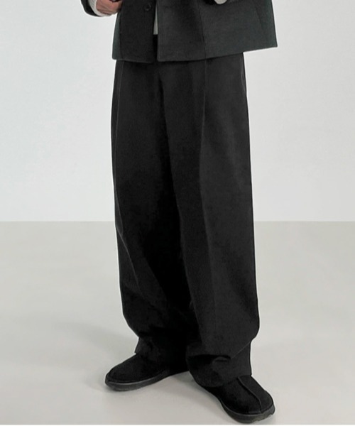 NOWLE（ノウル）の「【NOWLE】ワンタック リラックス コットン スラックス（スラックス・メンズ・ブラック/ブラウン/オフホワイト・X-LARGE/MEDIUM/LARGE）」の3枚目の写真