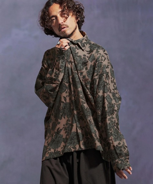 Jih Nunc（ジーヌンク）の「ms6171-フラワー総柄ドルマンスリーブシャツ（シャツ/ブラウス・メンズ・ベージュ/ブラック・L/M/S）」の4枚目の写真