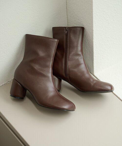 Omekashi(オメカシ)の「ショートブーツ(ブーツ・レディース・ブラック/ブラウン・MEDIUM/SMALL/LARGE)」の6枚目の写真