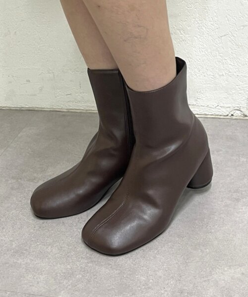 Omekashi(オメカシ)の「ショートブーツ(ブーツ・レディース・ブラック/ブラウン・MEDIUM/SMALL/LARGE)」の11枚目の写真