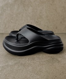 MAISON SELECT（メゾンセレクト）の「7B49 厚底 EVAクラウドトングサンダル ウェーブソール（サンダル）」