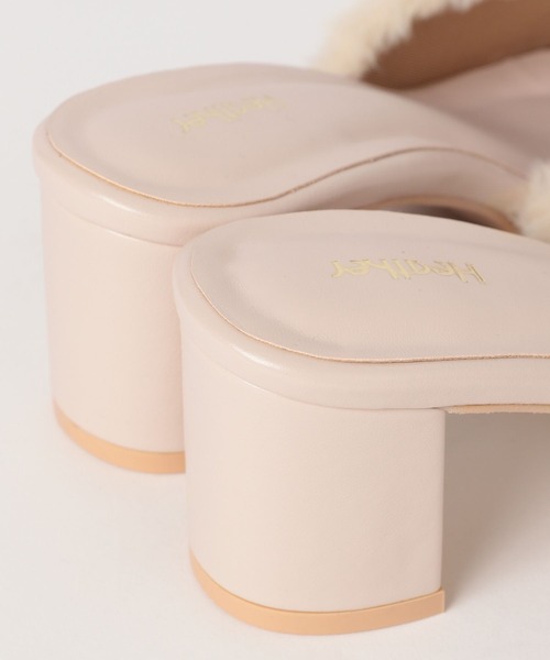 Heather(ヘザー)の「ファーミュールサンダル 573226(サンダル・レディース・アイボリー/グレー・M/L)」の11枚目の写真