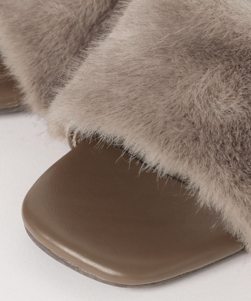 Heather(ヘザー)の「ファーミュールサンダル 573226(サンダル・レディース・アイボリー/グレー・M/L)」の14枚目の写真