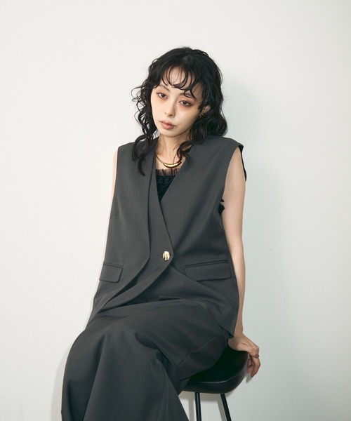 Trish(トリッシュ)の「アシメジレ+スカートセットアップ(スーツスカート・レディース・チャコールグレー/ブラック・MEDIUM)」の4枚目の写真