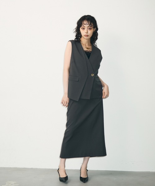Trish(トリッシュ)の「アシメジレ+スカートセットアップ(スーツスカート・レディース・チャコールグレー/ブラック・MEDIUM)」の7枚目の写真