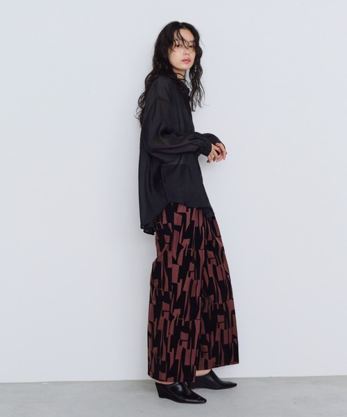 Shelly island(シェリーアイランド)の「フロッキー幾何学柄パンツ(その他パンツ・レディース・ブラウン/ブラック・FREE)」の4枚目の写真