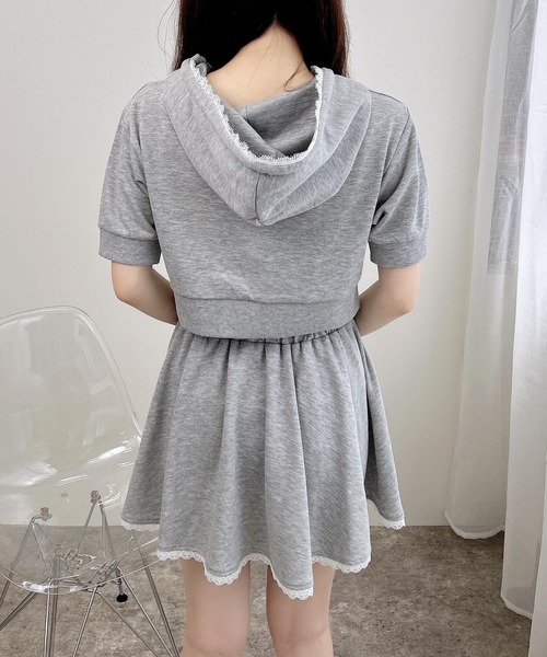 セール】レース付ジップパーカー＋スウェットミニフレアースカート