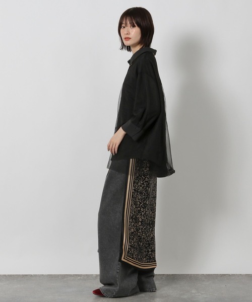 LAKOLE（ラコレ）の「チュールレイヤードシャツ6分袖 / 582557（シャツ/ブラウス・レディース・マスタード/ボルドー/ブルー/ブラック・FREE）」の21枚目の写真