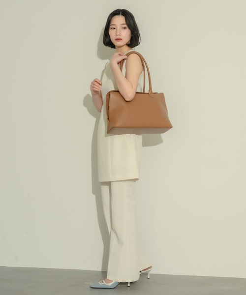 NEUNA(ヌナ)の「カバーボストンバッグ(ボストンバッグ・レディース・アイボリー/ブラック/ブラウン・FREE)」の18枚目の写真