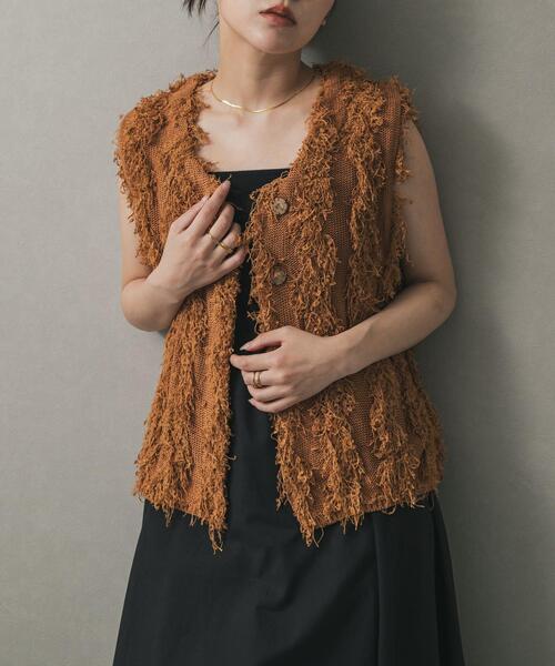 SENSE OF PLACE by URBAN RESEARCH(センスオブプレイスバイアーバンリサーチ)の「コードチュールフリンジベスト(ベスト・レディース・キャメル/ブラック/アイボリー・ONE)」の3枚目の写真