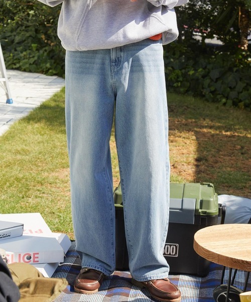 THE CRAFT CREW PRODUCTS（ザクラフトクループロダクツ）の「ヴィンテージ加工 ルーズストレートデニムパンツ【THE CRAFT CREW PRODUCTS】（デニムパンツ・メンズ・ライトグレー/サックスブルー/チャコール/インディゴブルー/ダークインディゴブルー・L/M/S）」の4枚目の写真