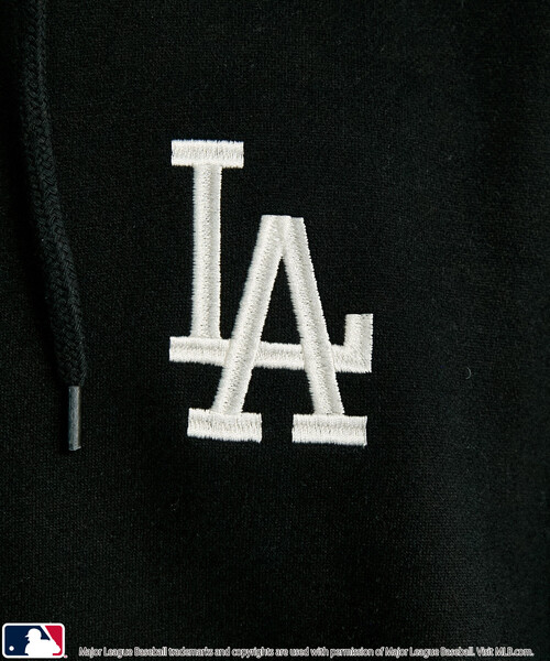 MLB（メジャーリーグベースボール）の「MLB/メジャーリーグベースボール 別注 SWEAT HOODIE/裏起毛スウェットパーカー(限定展開)（パーカー・メンズ・ブラック/アッシュグレー/ブラウン・SMALL/MEDIUM/LARGE）」の8枚目の写真