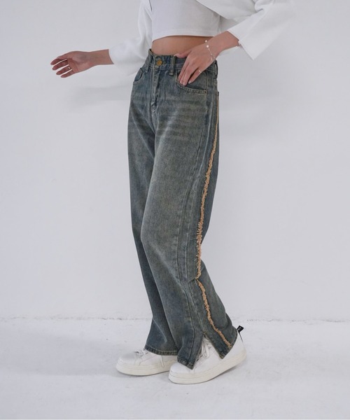 Uenui（ウニュイ）の「【 cunii 】 side line slit wide denim（デニムパンツ・レディース・インディゴブルー/ブルー・M/S/L）」の8枚目の写真