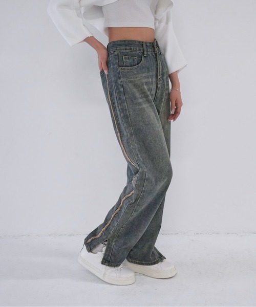 Uenui（ウニュイ）の「【 cunii 】 side line slit wide denim（デニムパンツ・レディース・インディゴブルー/ブルー・M/S/L）」の13枚目の写真