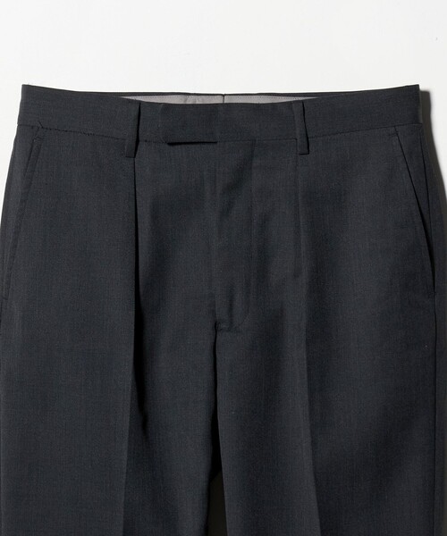 green label relaxing（グリーンレーベルリラクシング）の「TW ギャバジン 1プリーツ ドレスチノ パンツ -ウォッシャブル-（スラックス・メンズ・ダークグレー/ベージュ・L/S/M/XL）」の20枚目の写真