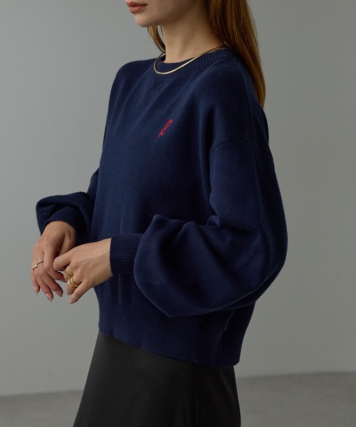 r.(アールドット)の「ロゴ刺繍スウェットライクニット(ニット/セーター・レディース・ピンク/レッド/グレー/イエロー/ネイビー・FREE)」の8枚目の写真