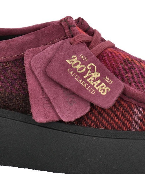 Clarks(クラークス)の「Clarks クラークス TORVIEW W【Clarks 200周年記念モデル/HARRIS TWEED(ハリスツイード)】レディースシューズ(トービューW) 26184947 プラムインタレスト(モカシン/デッキシューズ・レディース・レッド・23.5cm/24.0cm/23.0cm)」の3枚目の写真