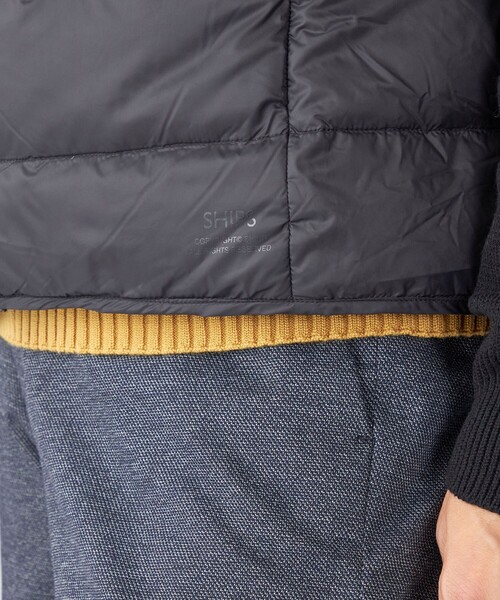SHIPS（シップス）の「【WEB限定/SHIPS別注】TAION:〈手洗い可能〉ハイネック ダブルジップ ニットスリーブダウンジャケット（ダウンジャケット/コート・メンズ・ブラック/ダークグレー/ネイビー・SMALL/MEDIUM/LARGE/X-LARGE）」の9枚目の写真