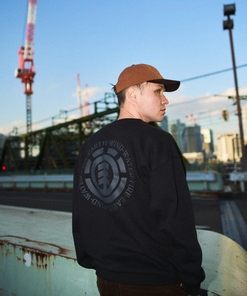 ELEMENT(エレメント)の「ELEMENT メンズ LOGO CREW トレーナー 【2025年秋冬モデル】/エレメントクルーネックスウェットトレーナー(スウェット・メンズ・ブラック/ホワイト系その他・LARGE/MEDIUM/X-LARGE)」の2枚目の写真