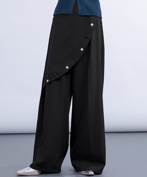 Ellno de Mavie(エルノデメヴィ)の「スナップボタンレイヤードパンツ(スラックス・レディース・ブラック・SMALL/MEDIUM)」の7枚目の写真