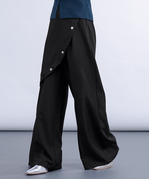 Ellno de Mavie(エルノデメヴィ)の「スナップボタンレイヤードパンツ(スラックス・レディース・ブラック・SMALL/MEDIUM)」の19枚目の写真