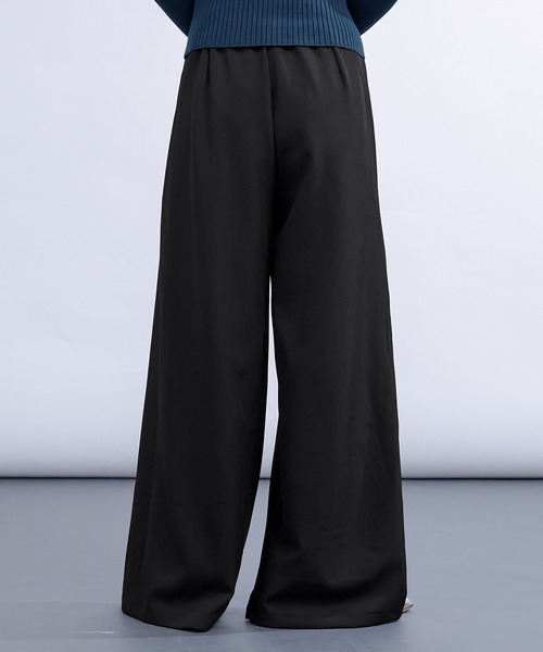 Ellno de Mavie(エルノデメヴィ)の「スナップボタンレイヤードパンツ(スラックス・レディース・ブラック・SMALL/MEDIUM)」の4枚目の写真