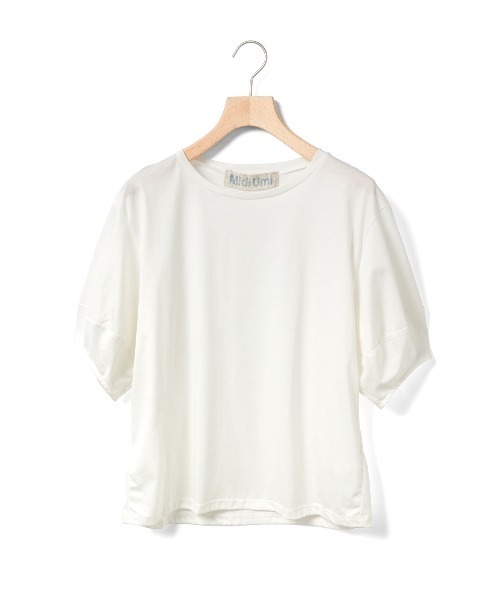MidiUmi(ミディウミ)の「MidiUmi ボリュームスリーブプルオーバー(Tシャツ/カットソー・レディース・オフホワイト/ブラック/カーキ/ブラウン・FREE)」の1枚目の写真