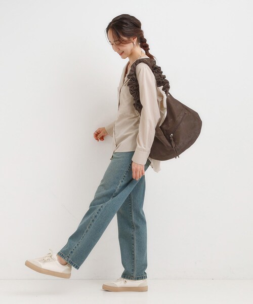 SHOO・LA・RUE（シューラルー）の「ハンドルフリルショルダーバッグ（ショルダーバッグ・レディース・キャメル/ブラック/ブラウン系その他・00）」の9枚目の写真